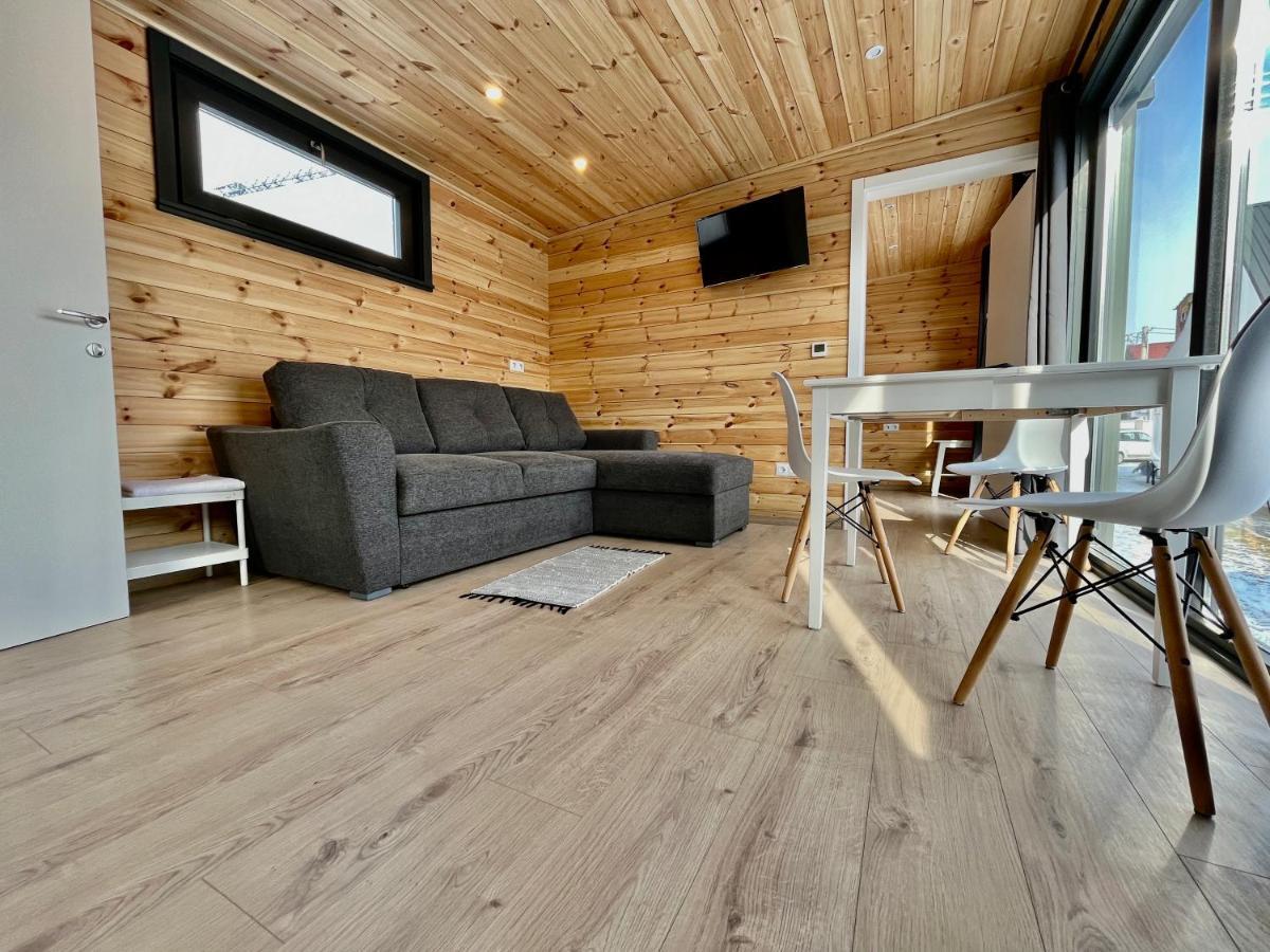 Pixel - Tiny Campus Villa *