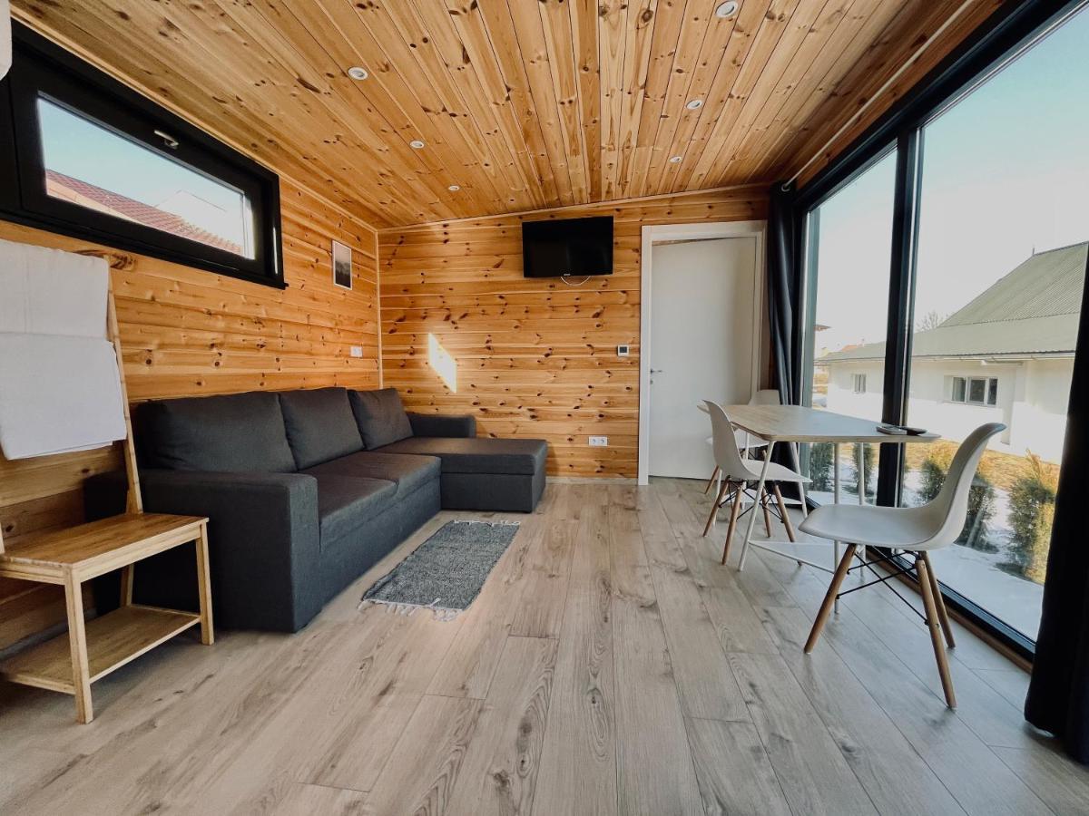Pixel - Tiny Campus Villa Tirgu Secuiesc
